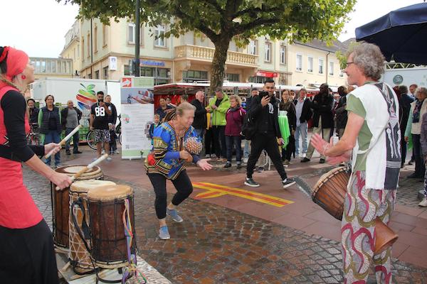 Klimagespräch Marktplatz mit Musik